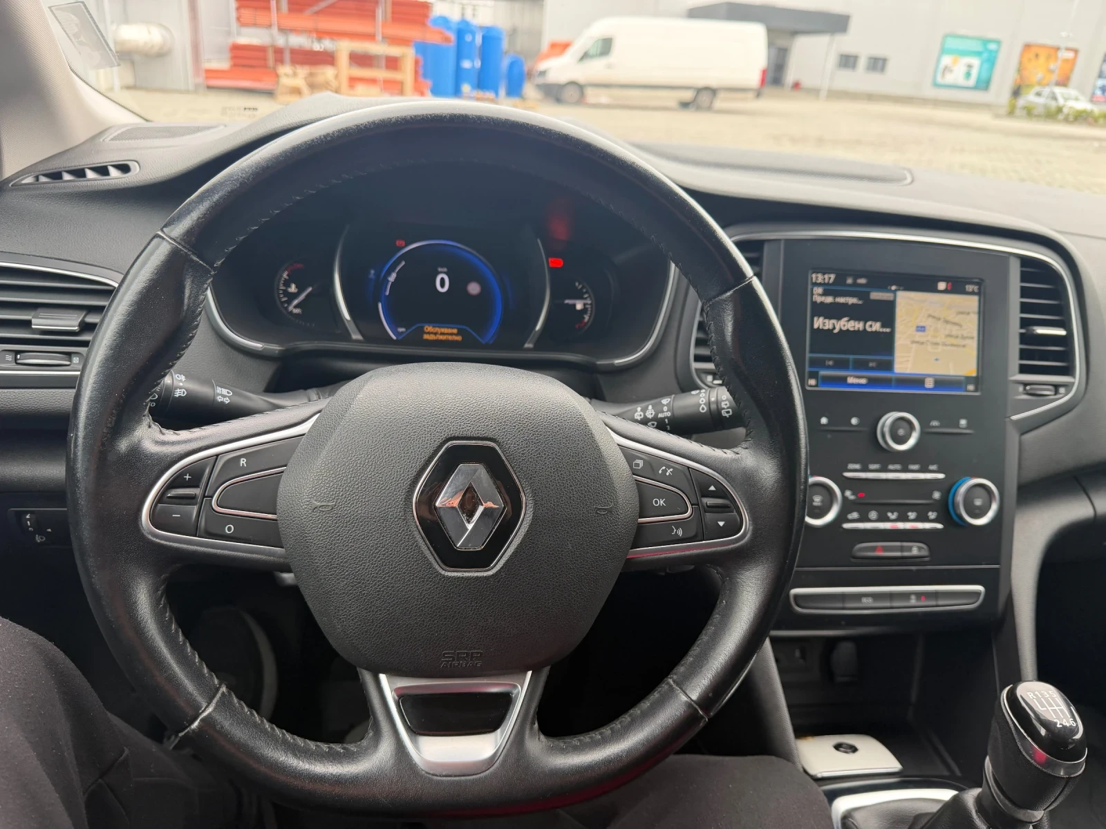 Renault Megane 1.5 dCi ПЪРВИ СОБСТВЕНИК - изображение 10