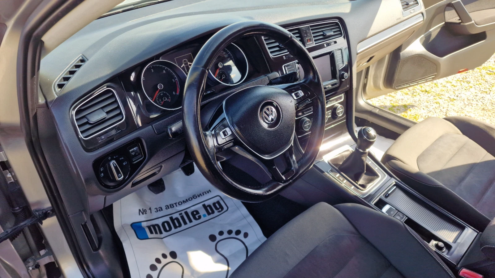 VW Golf 1.6TDi-105k.c.= Highline= , снимка 14 - Автомобили и джипове - 53714089