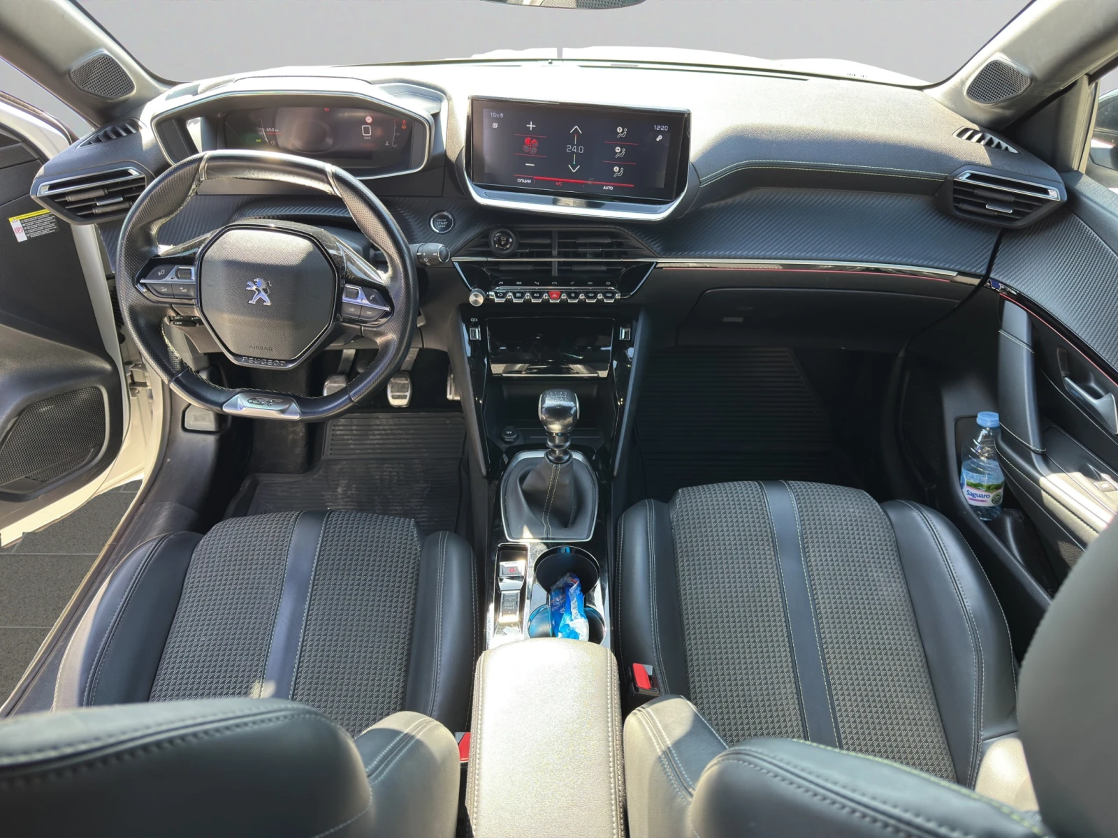 Peugeot 208 1.2 PureTech GT, снимка 9 - Автомобили и джипове - 53784757