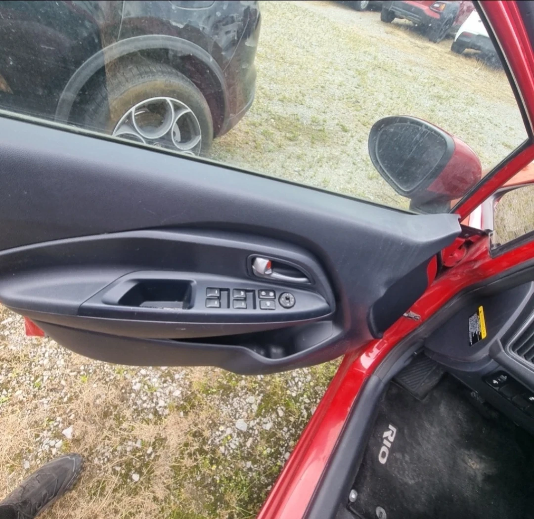 Kia Rio, снимка 7 - Автомобили и джипове - 53912651