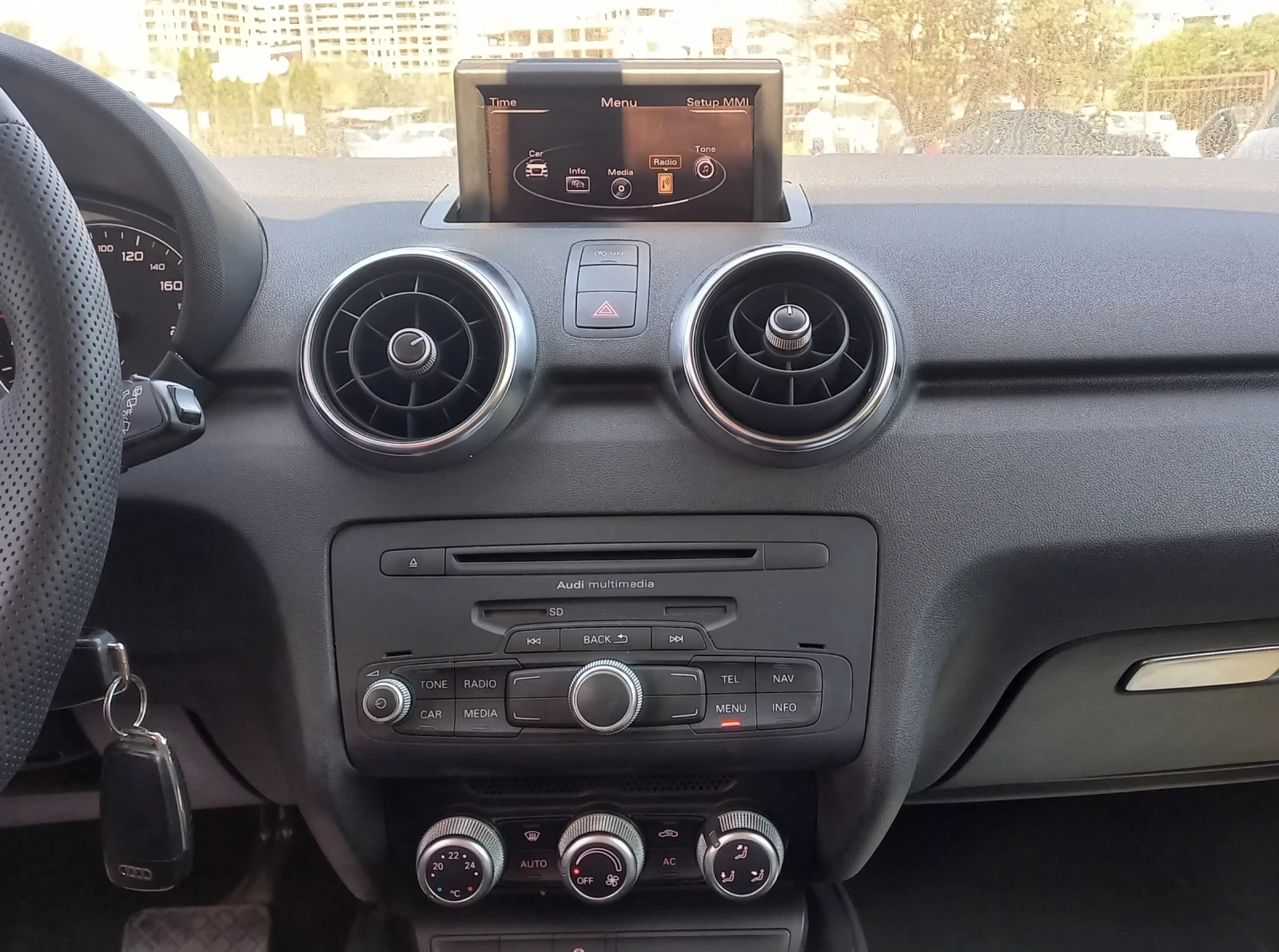 Audi A1 1.4 S-tronic , снимка 6 - Автомобили и джипове - 54104181