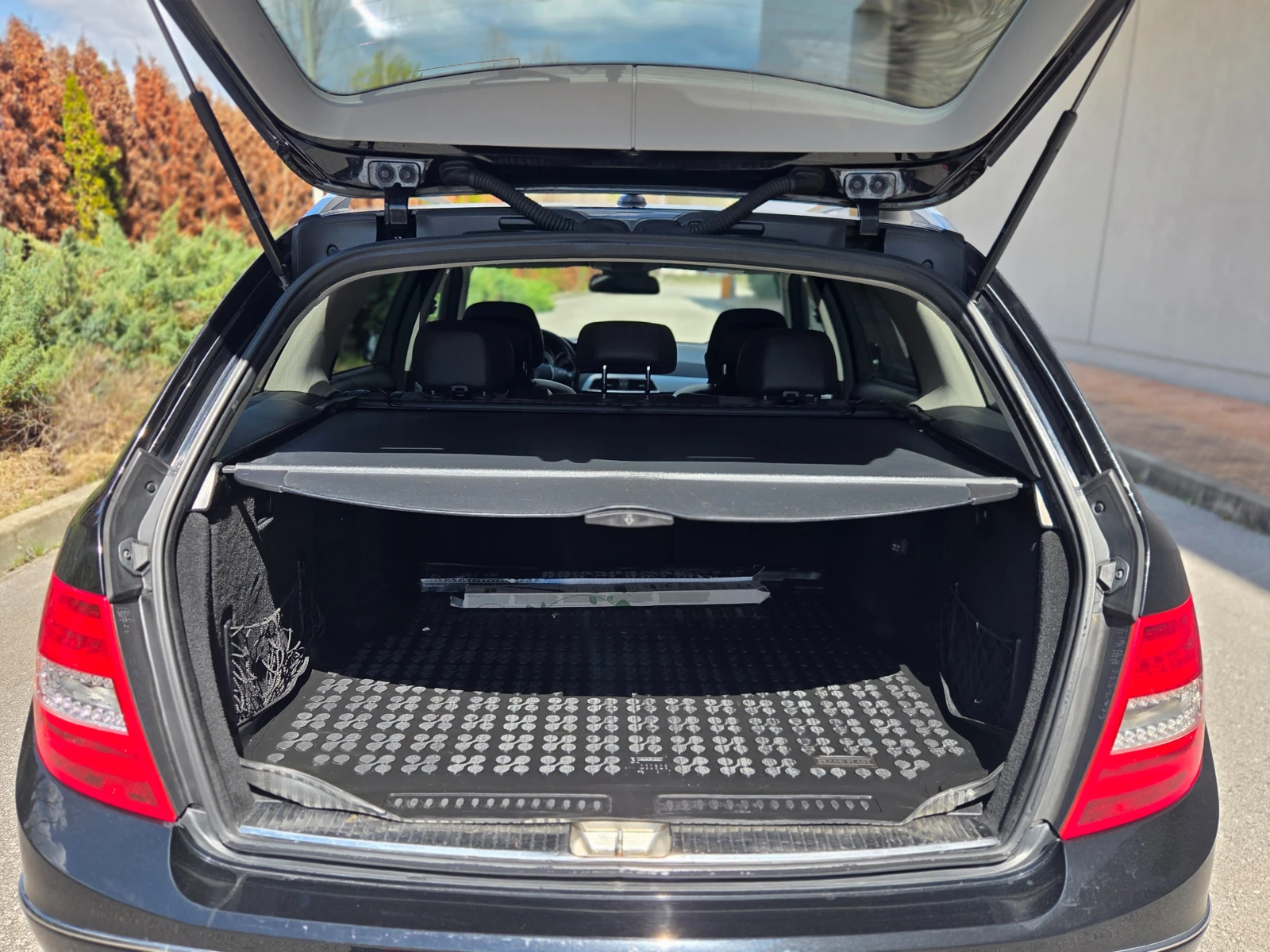 Mercedes-Benz C 250 CDI СМЕНЕНИ ВЕРИГИ* AVANTGATRD* , снимка 12 - Автомобили и джипове - 54189881