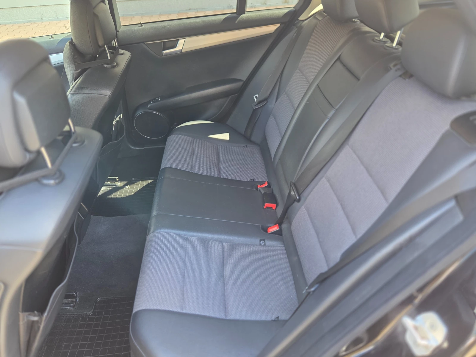 Mercedes-Benz C 250 CDI СМЕНЕНИ ВЕРИГИ* AVANTGATRD* , снимка 6 - Автомобили и джипове - 54189881