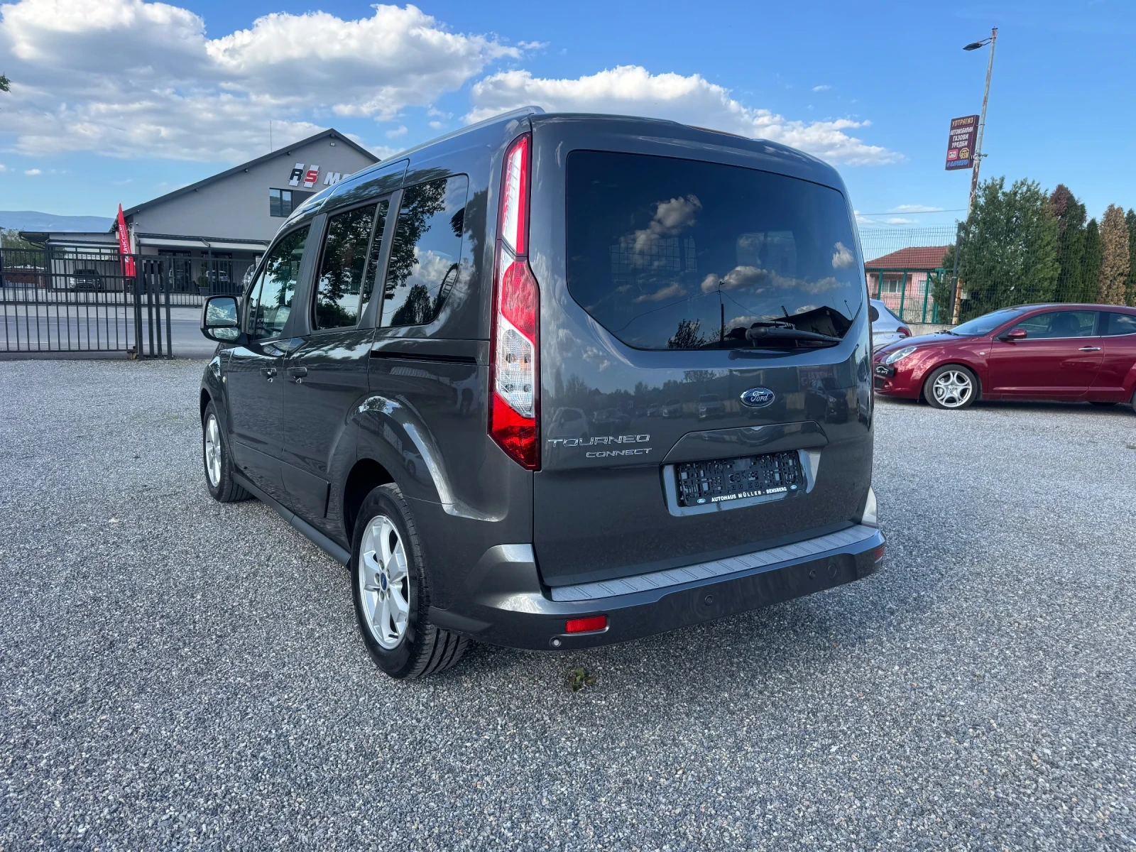 Ford Tourneo Connect 1.0Ecoboost TITANIUM NAVI!! CAMERA!! PANO!! FULL!!, снимка 5 - Автомобили и джипове - 54346209