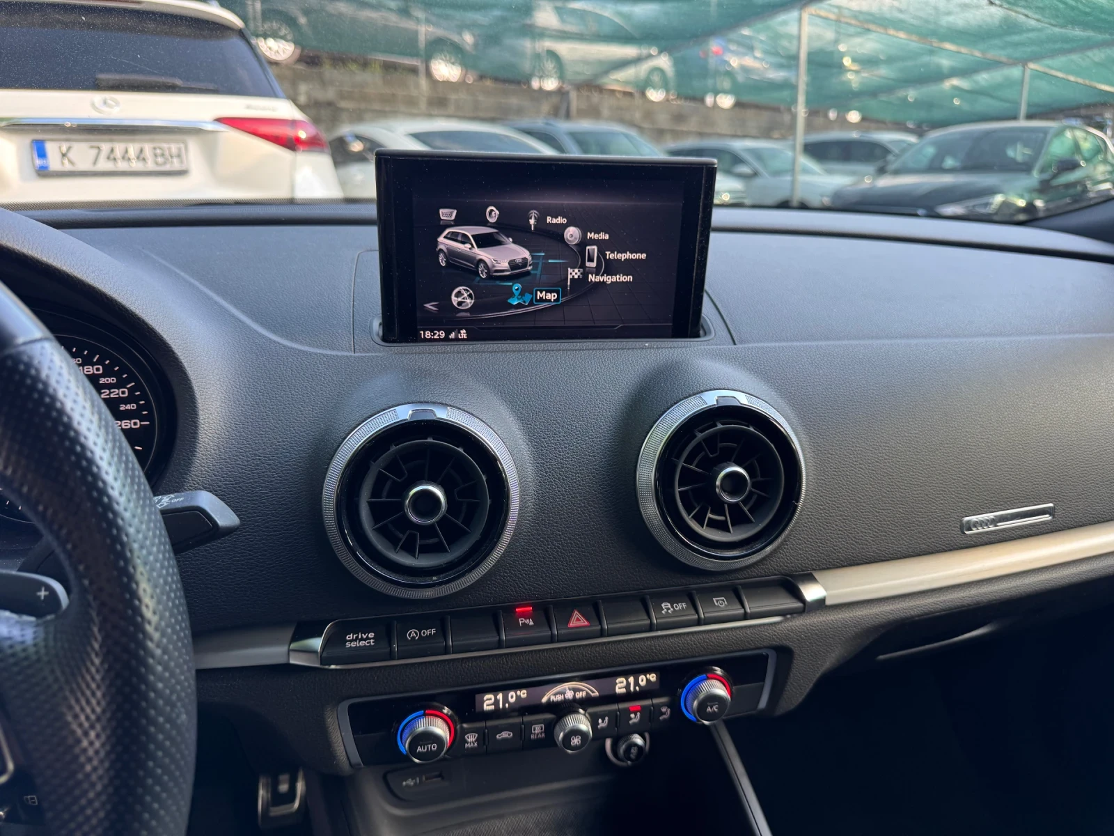 Audi A3 30TDI* S-Line* S-tronic, снимка 8 - Автомобили и джипове - 54634374