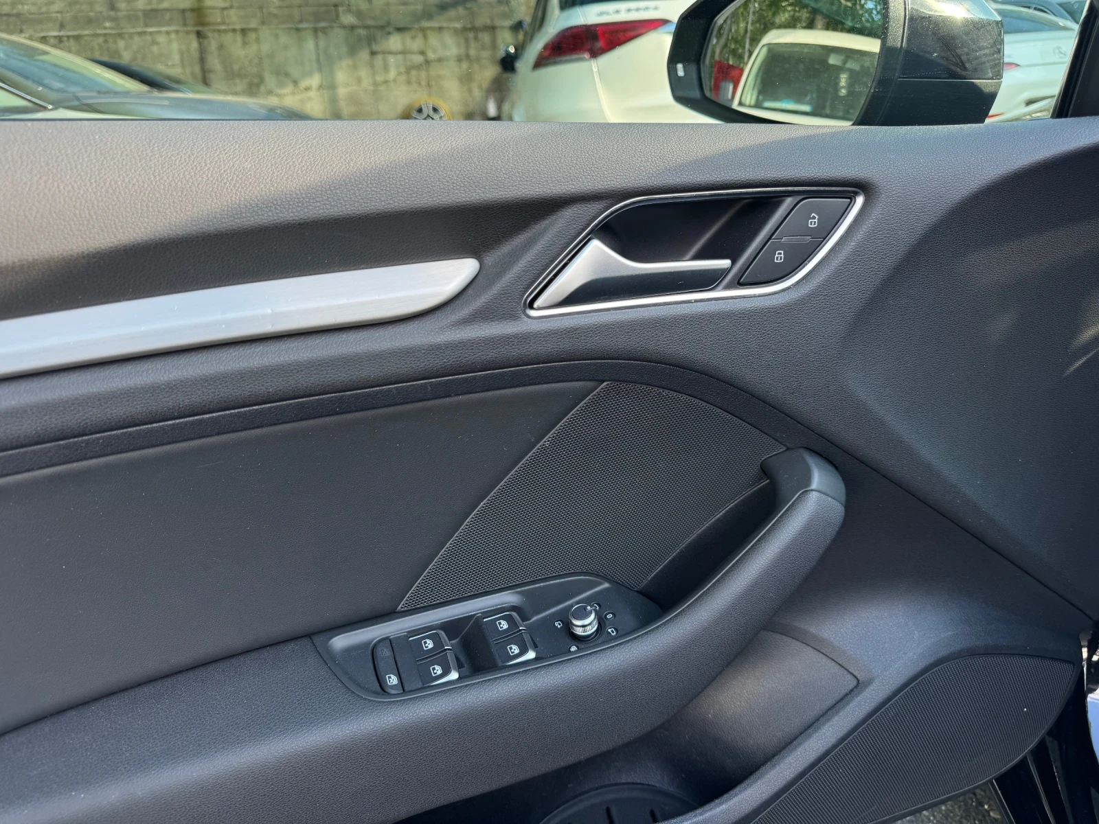 Audi A3 30TDI* S-Line* S-tronic, снимка 10 - Автомобили и джипове - 54634374