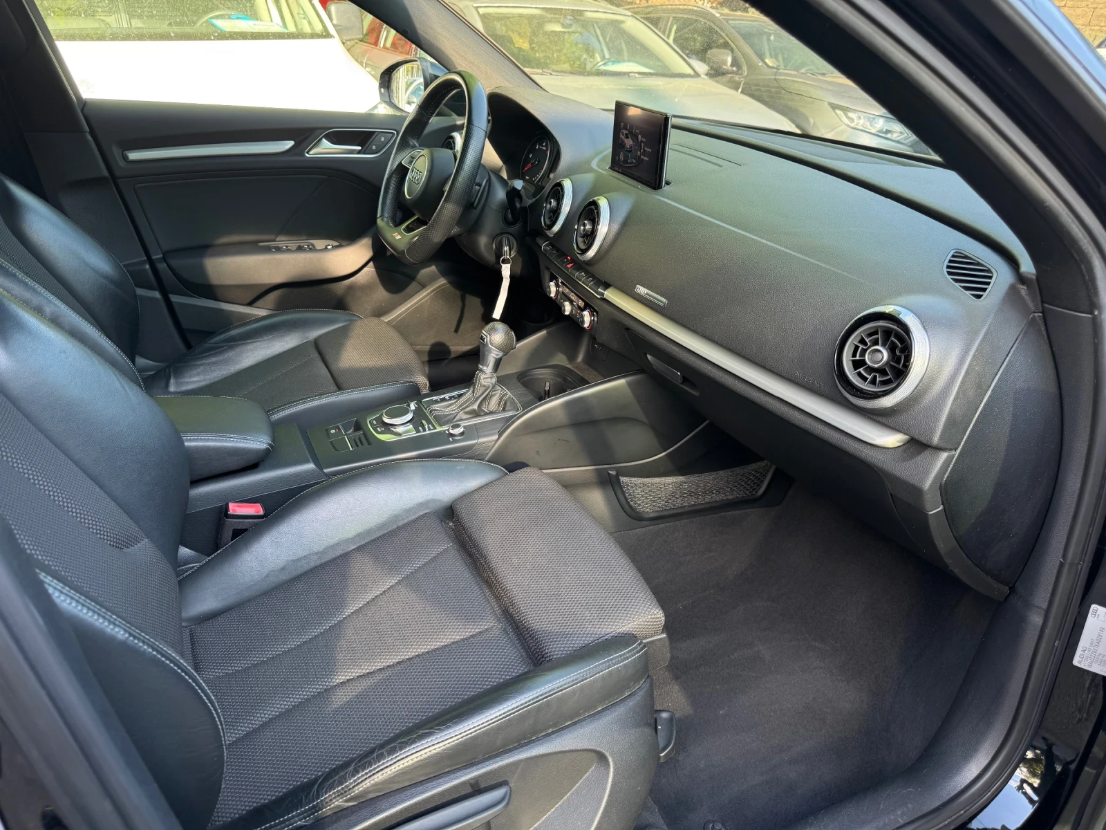 Audi A3 30TDI* S-Line* S-tronic, снимка 13 - Автомобили и джипове - 54634374