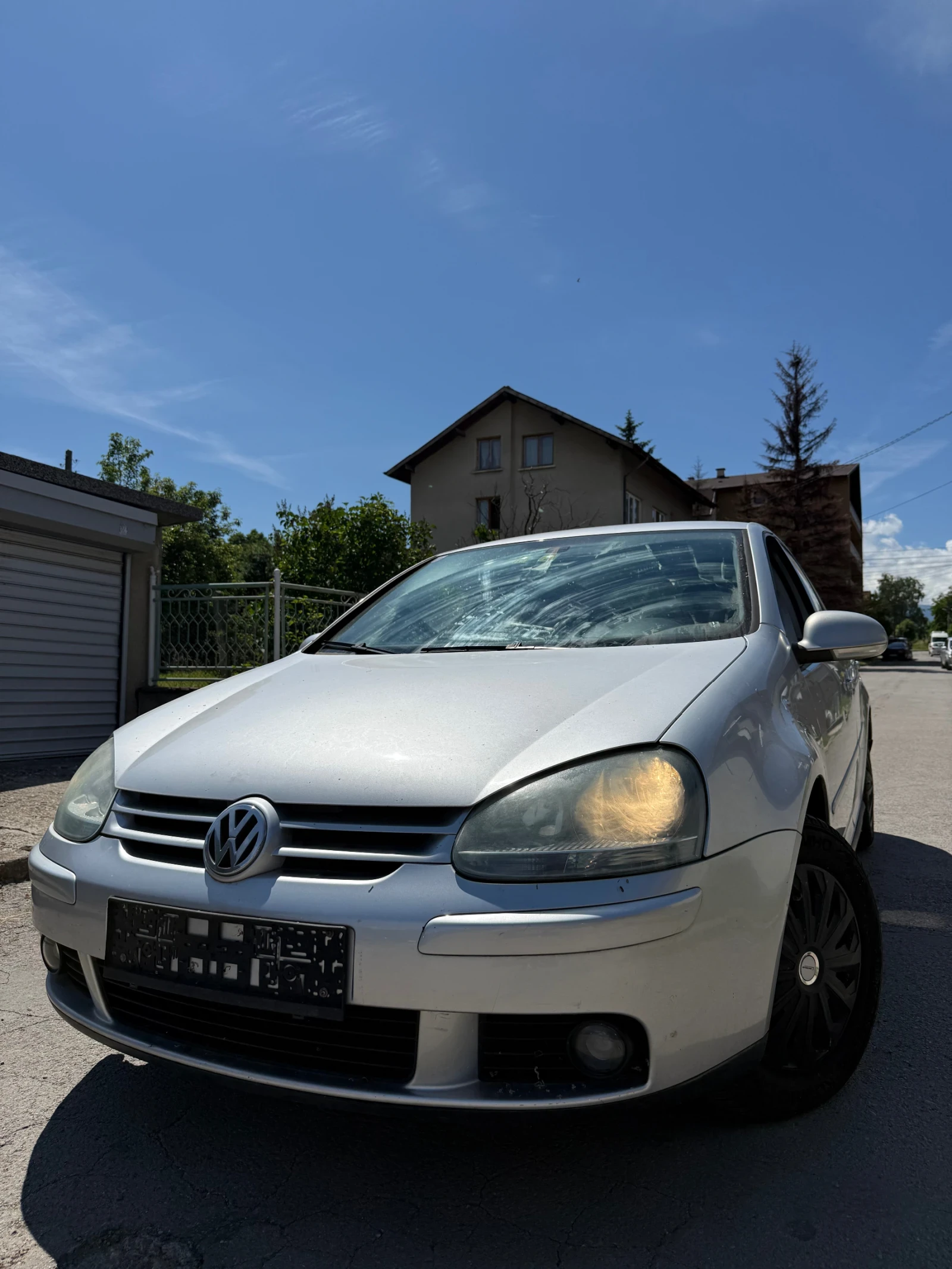 VW Golf 5 1.4i, снимка 3 - Автомобили и джипове - 54835013