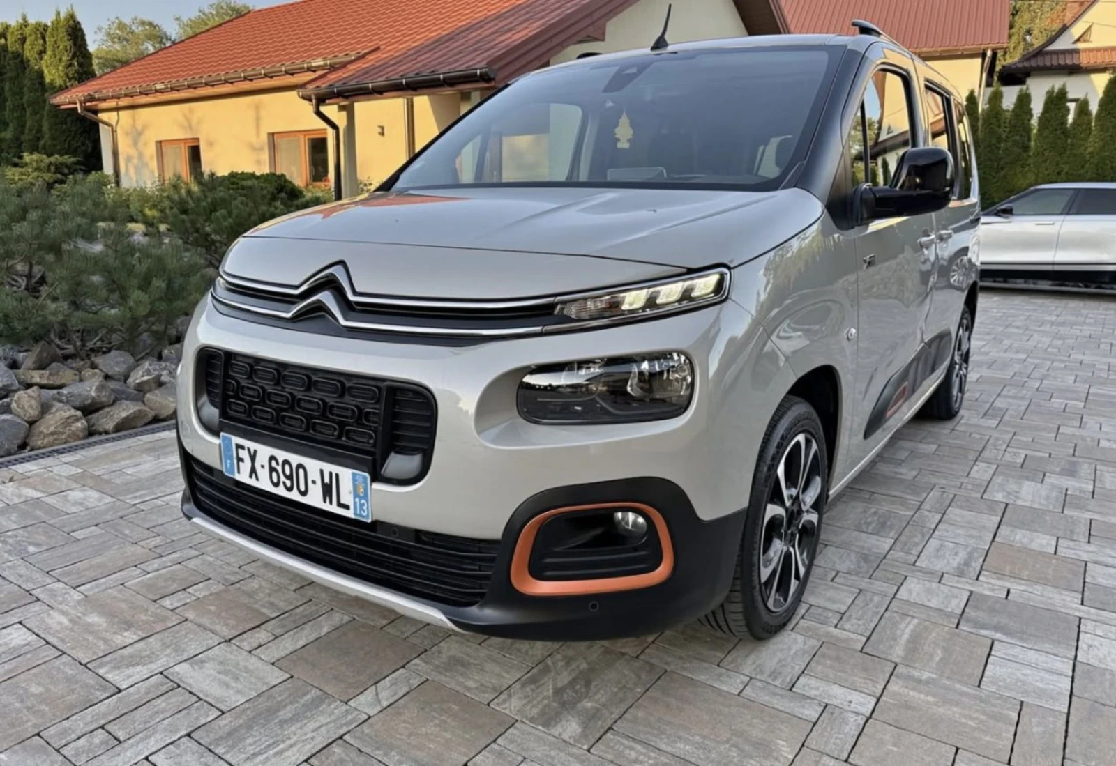 Citroen Berlingo 1.5 BlueHD 115 k.c.XTR 2021
