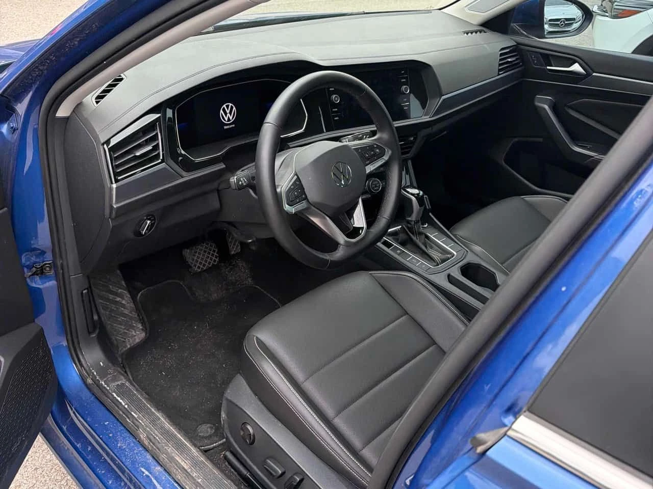 VW Jetta * Comfortline * CARFAX * 2 КЛЮЧА * ПОДГРЕВИ * , снимка 5 - Автомобили и джипове - 55397325