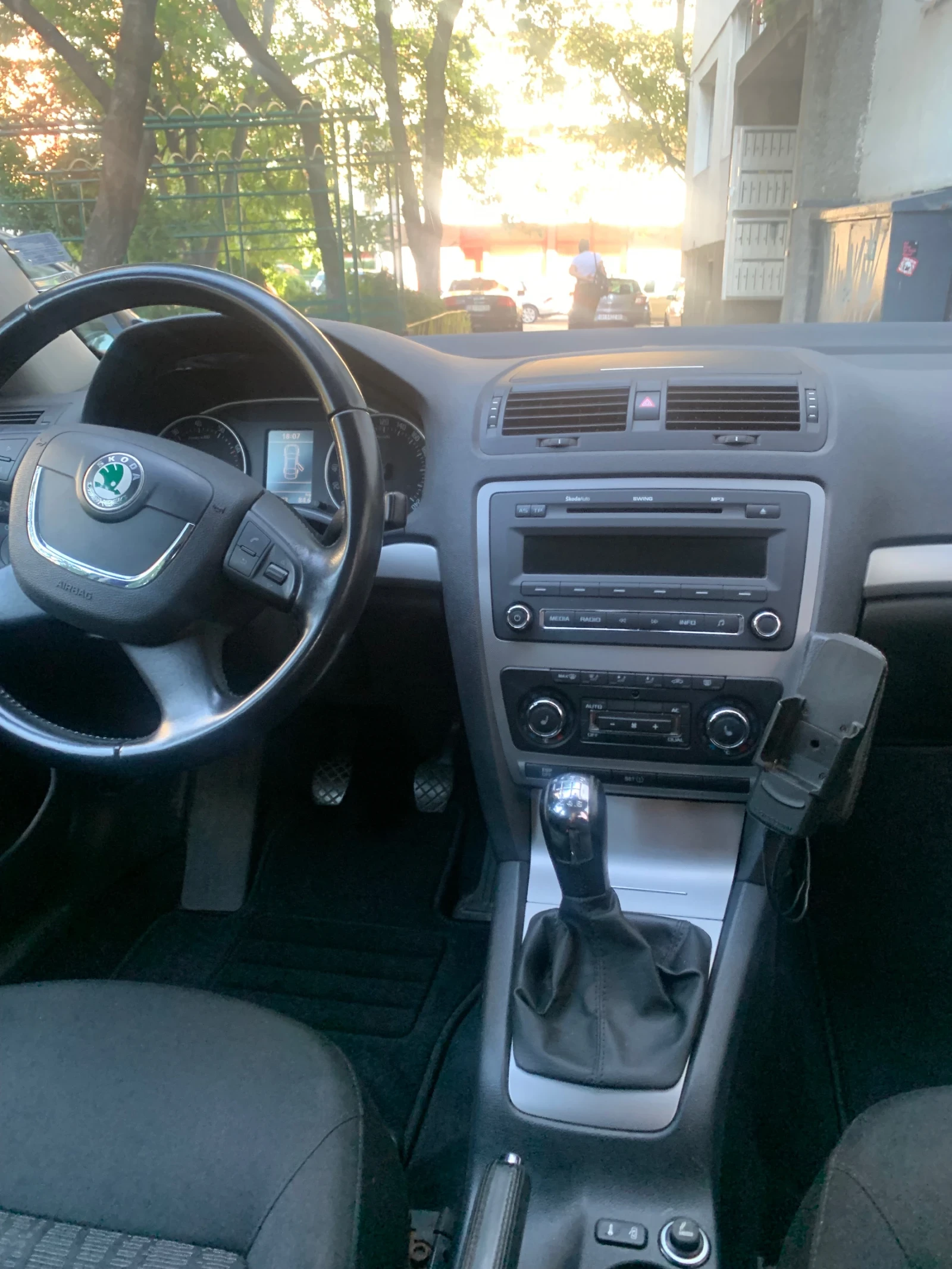 Skoda Octavia 1.8 TSI, снимка 13 - Автомобили и джипове - 55509350