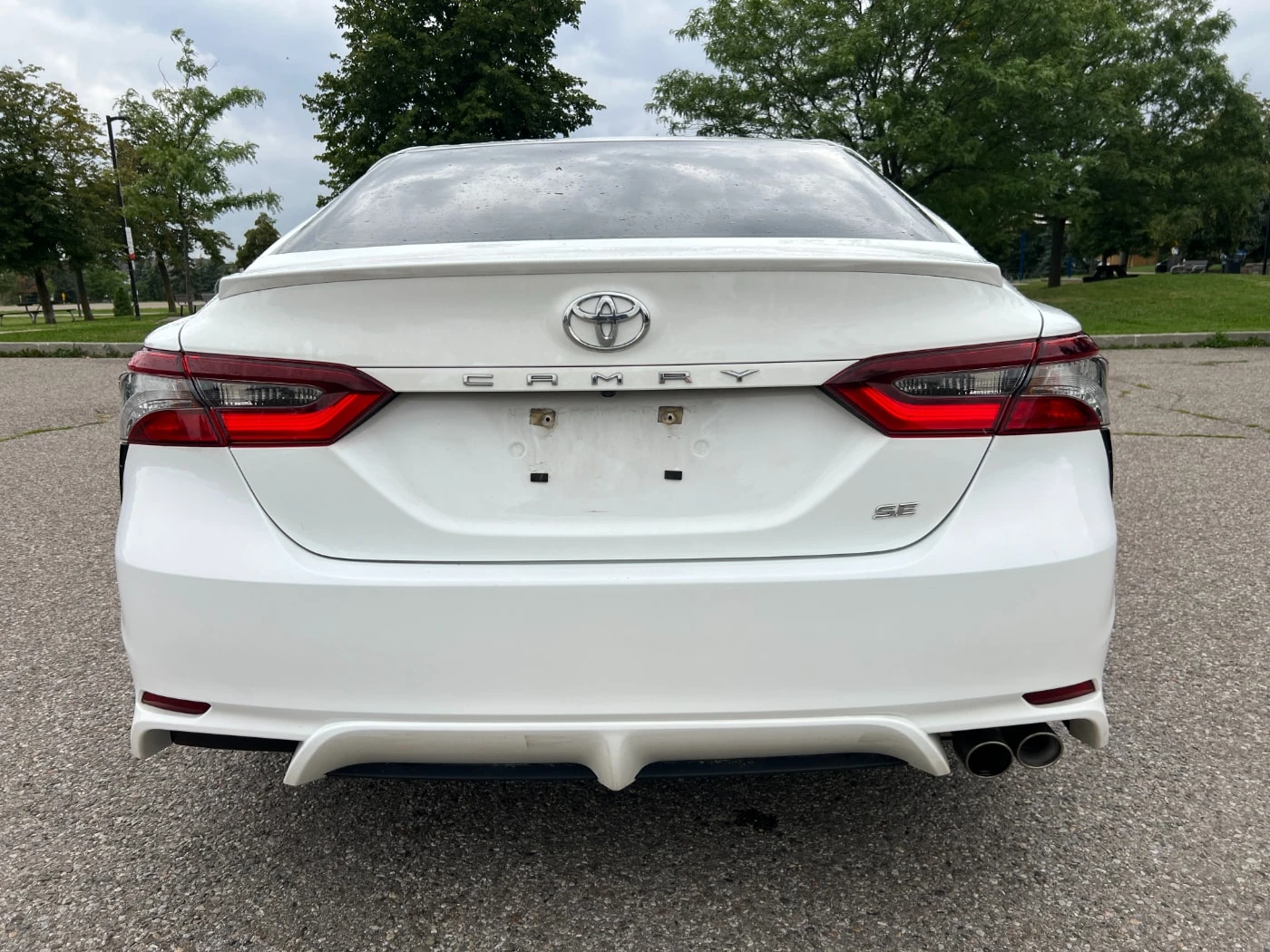 Toyota Camry SE | CARFAX | АВТОФИНАНСИРАНЕ, снимка 7 - Автомобили и джипове - 56076409