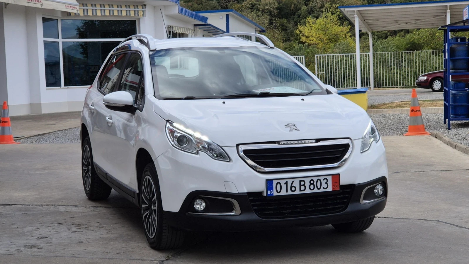 Peugeot 2008 1.4HDI* ИТАЛИЯ* ПЕРФЕКТНА* , снимка 9 - Автомобили и джипове - 56201164