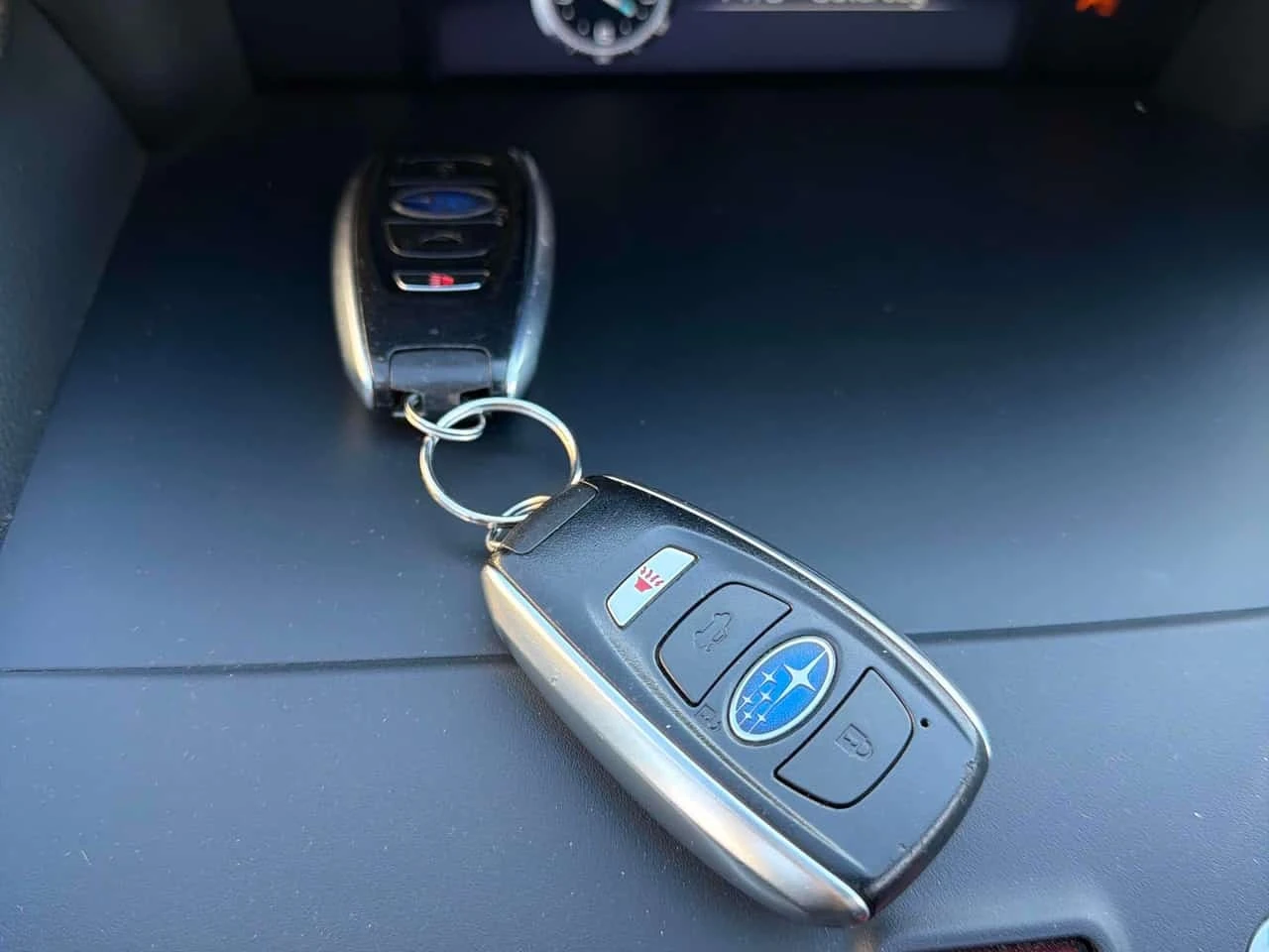 Subaru WRX * Sport tech * CARFAX * ����� �������� * 2 ����� * | Mobile.bg � ����������� 13