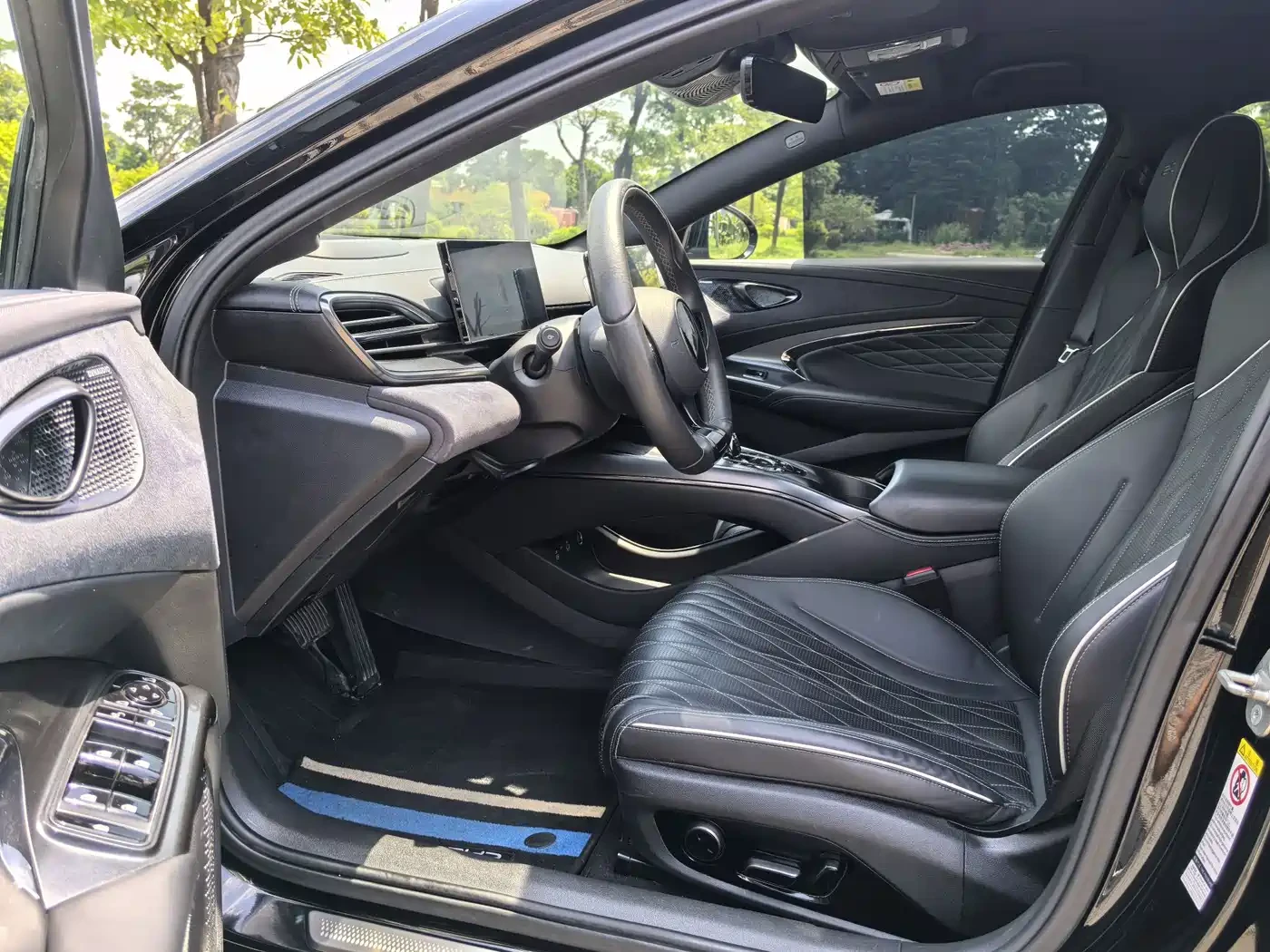 BYD Seal 700km Long Range RWD Edition, снимка 10 - Автомобили и джипове - 56640669