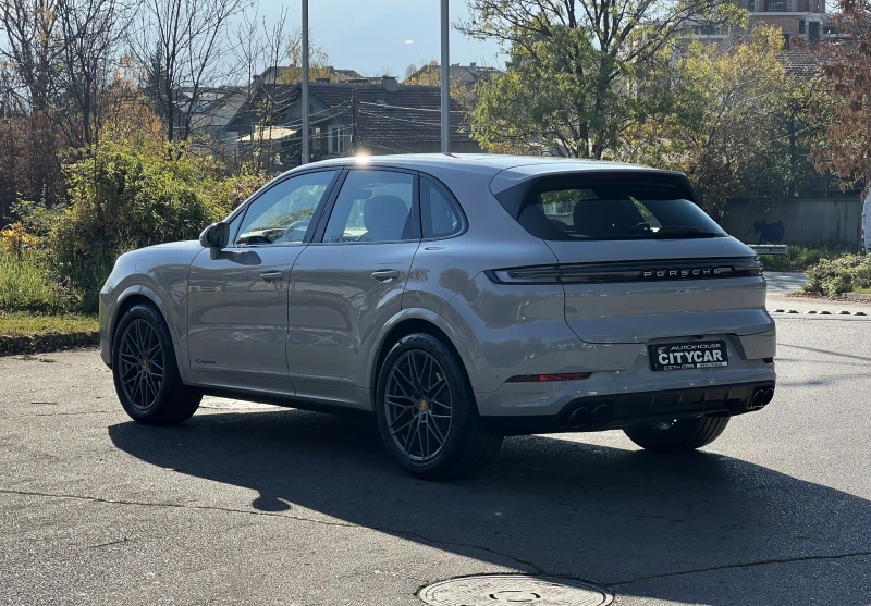 Porsche Cayenne V6/NEW MOD/SPORT DESIGN/LIFT/MATRIX/BOSE/360/PANO/, снимка 4 - Автомобили и джипове - 47847265