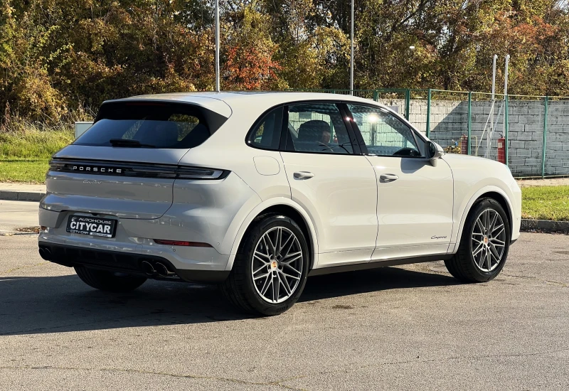 Porsche Cayenne V6/NEW MOD/SPORT DESIGN/LIFT/MATRIX/BOSE/360/PANO/, снимка 6 - Автомобили и джипове - 47847265