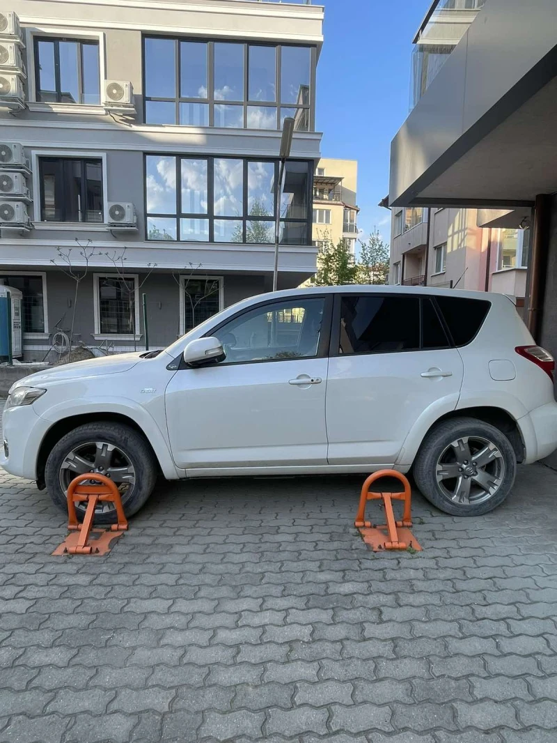 Toyota Rav4, снимка 3 - Автомобили и джипове - 49451765