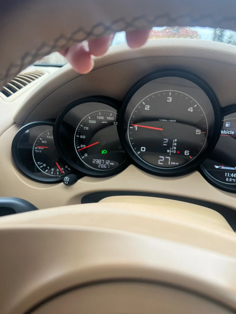 Porsche Cayenne 3.0 Diesel, снимка 8 - Автомобили и джипове - 52335872