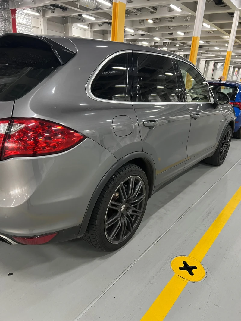 Porsche Cayenne 3.0 Diesel, снимка 5 - Автомобили и джипове - 52335872