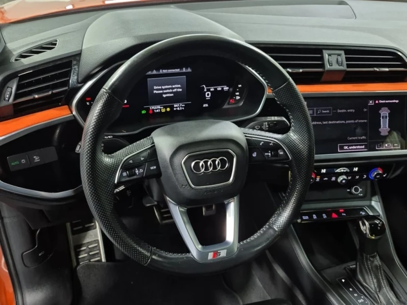 Audi Q3 * PROGRESSIV * CARFAX * БЕЗ ПЪРВОНАЧАЛНА ВНОСКА, снимка 11 - Автомобили и джипове - 52744950