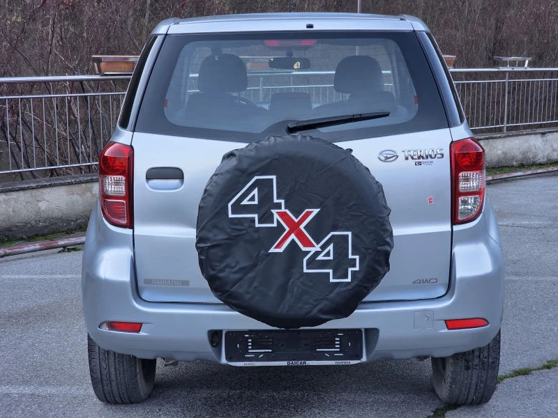 Daihatsu Terios 4х4 1.3 Газ/Бензин Италия, снимка 6 - Автомобили и джипове - 52767185