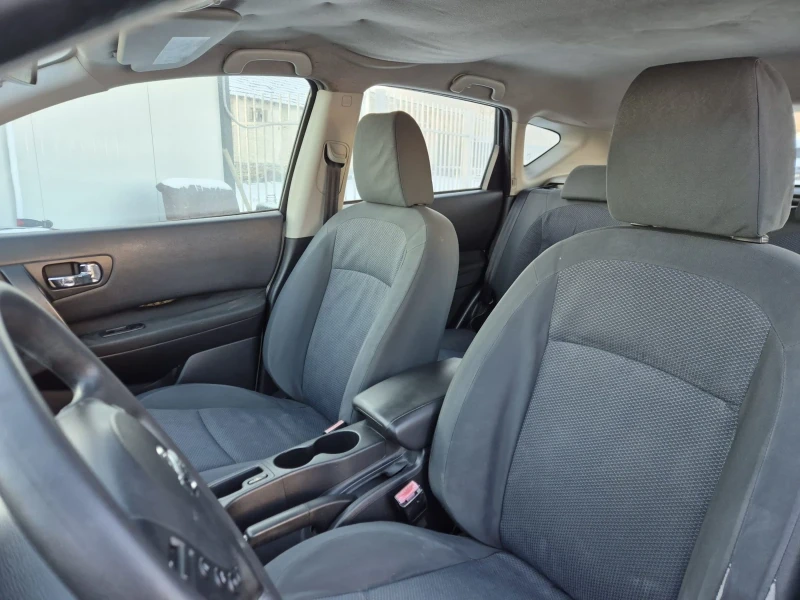 Nissan Qashqai 1.5DCI, снимка 11 - Автомобили и джипове - 53162853