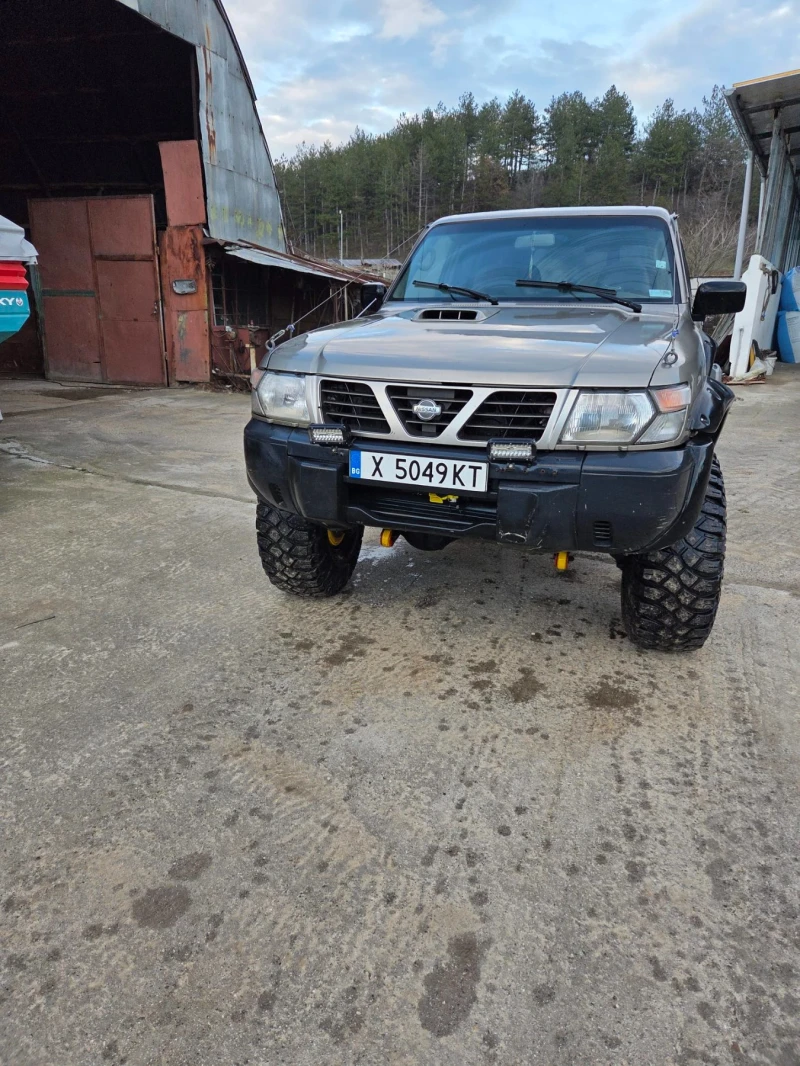 Nissan Patrol, снимка 8 - Автомобили и джипове - 53401609
