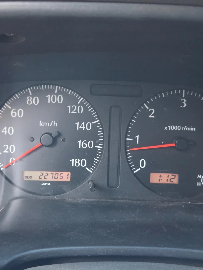 Nissan Patrol, снимка 12 - Автомобили и джипове - 53401609