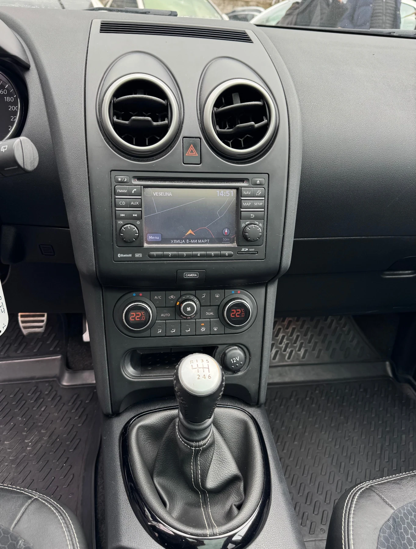 Nissan Qashqai 1.6DCI* 4x4* N-Tec* 360camera - изображение 7