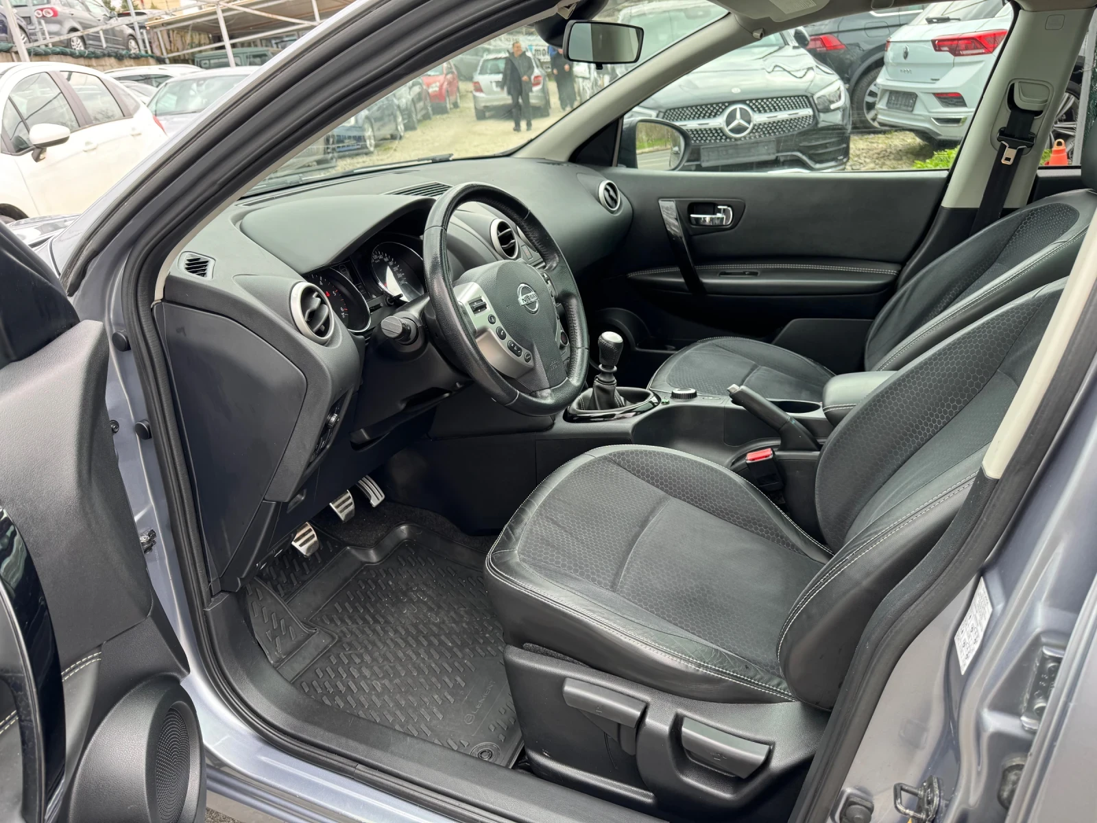 Nissan Qashqai 1.6DCI* 4x4* N-Tec* 360camera - изображение 9