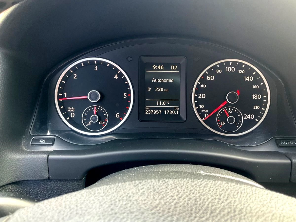 VW Tiguan 2.0 TDI -4WD - изображение 8