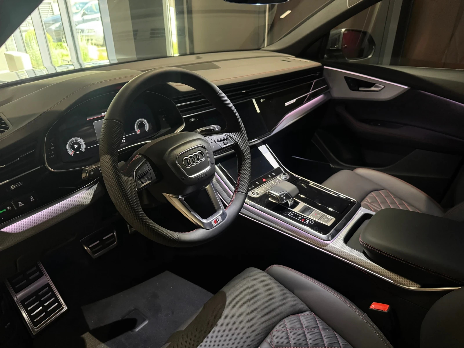 Audi Q8 50 TDI S-line  - изображение 4