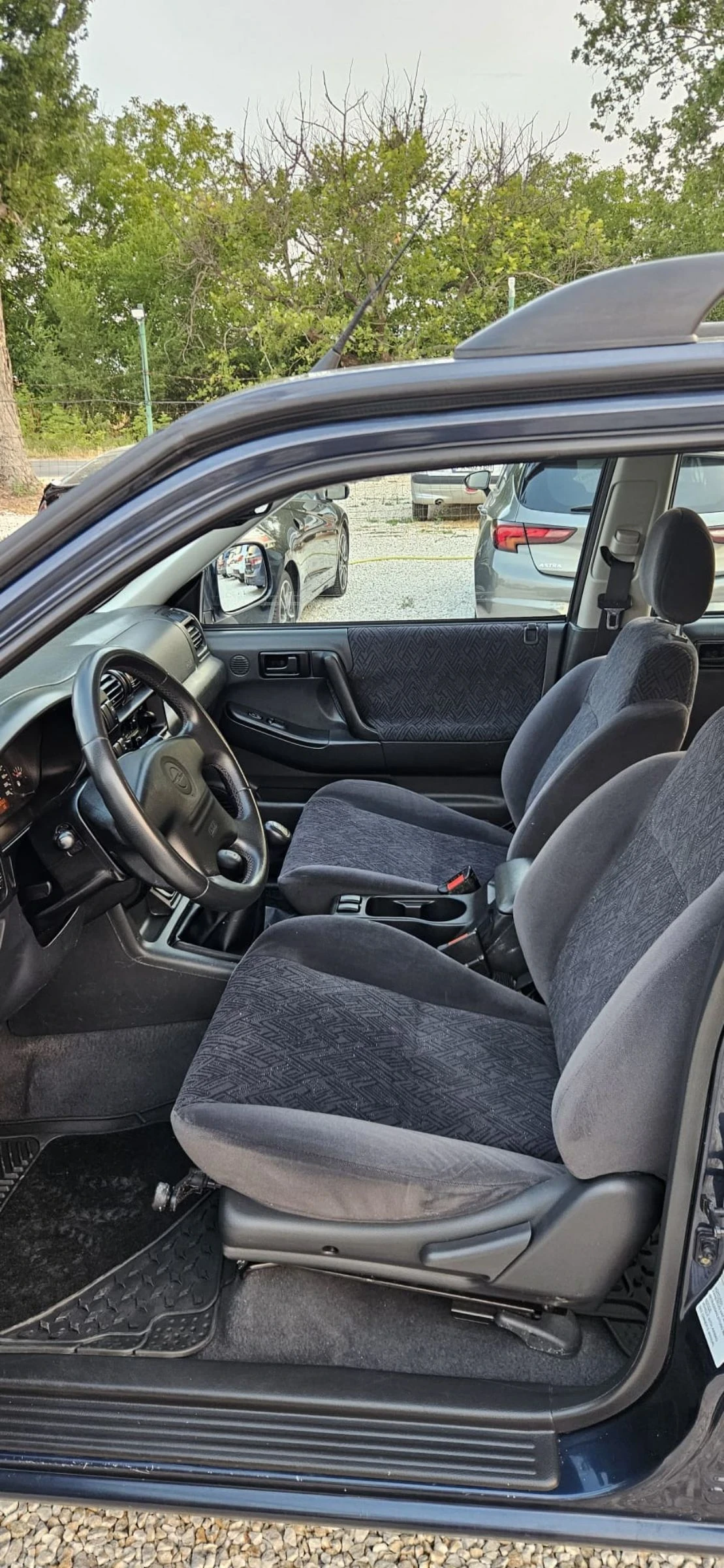 Opel Frontera 2.2, 116к.с. - изображение 9