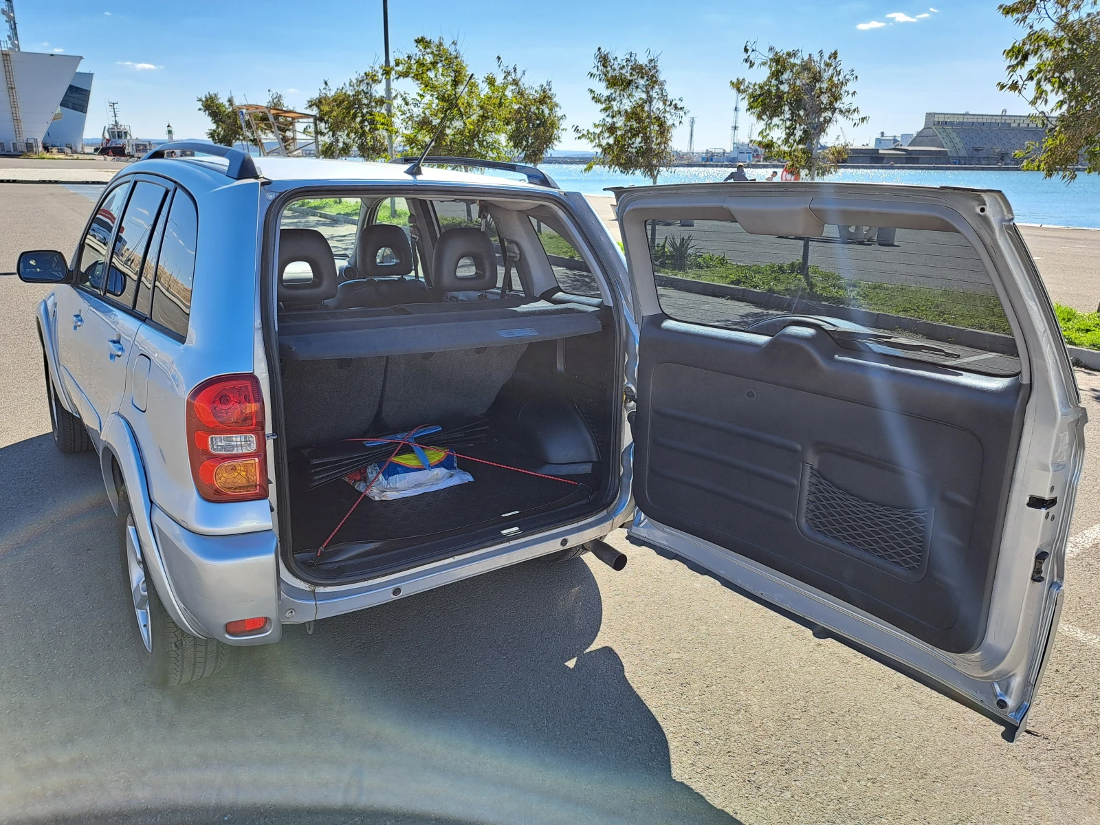 Toyota Rav4 2.0 D4D - изображение 10