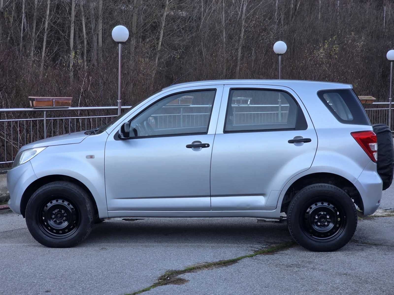 Daihatsu Terios 4х4 1.3 Газ/Бензин Италия - изображение 4