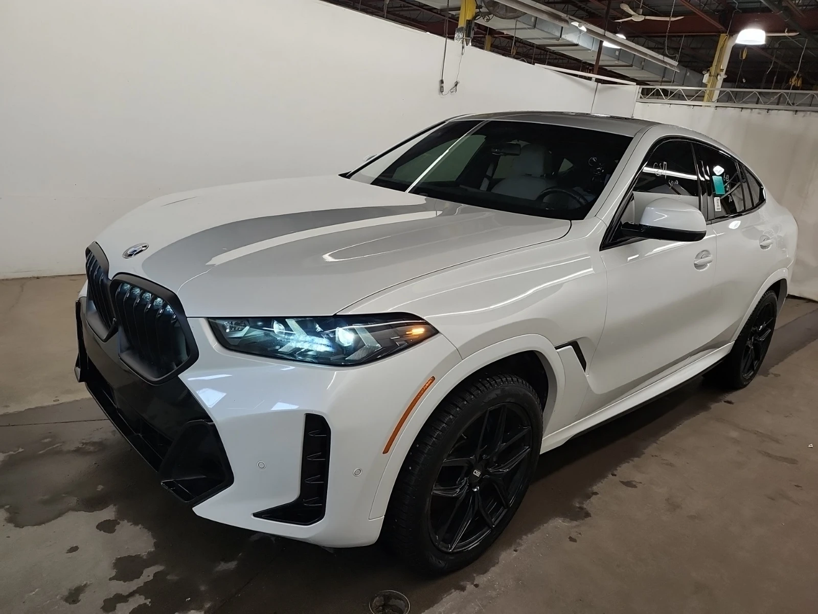 BMW X6 xDrive40i| DISTRONIC| HUD| 360| ОБДУХВАНЕ+ ГУМИ