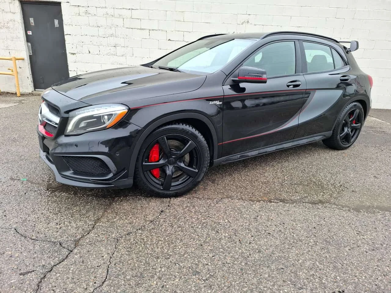 Mercedes-Benz GLA 45 AMG 4MATIC * AMG BUCKET SEATS* AERO PACK* ��������*  | Mobile.bg � ����������� 2