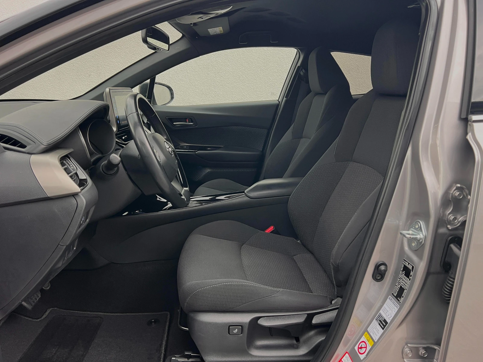 Toyota C-HR 1.8Hybrid Lounge 125000km * * ������� ����������*  | Mobile.bg � ����������� 11