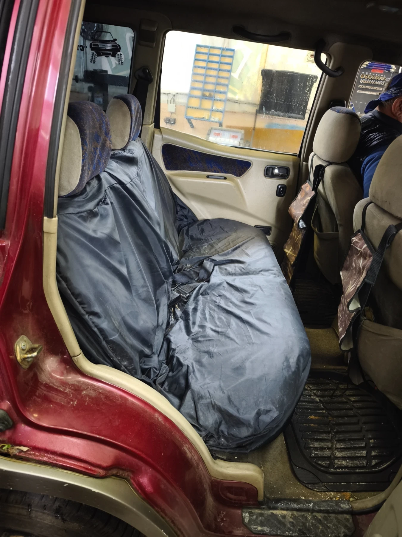 Nissan Terrano 2.7, снимка 7 - Автомобили и джипове - 54645817