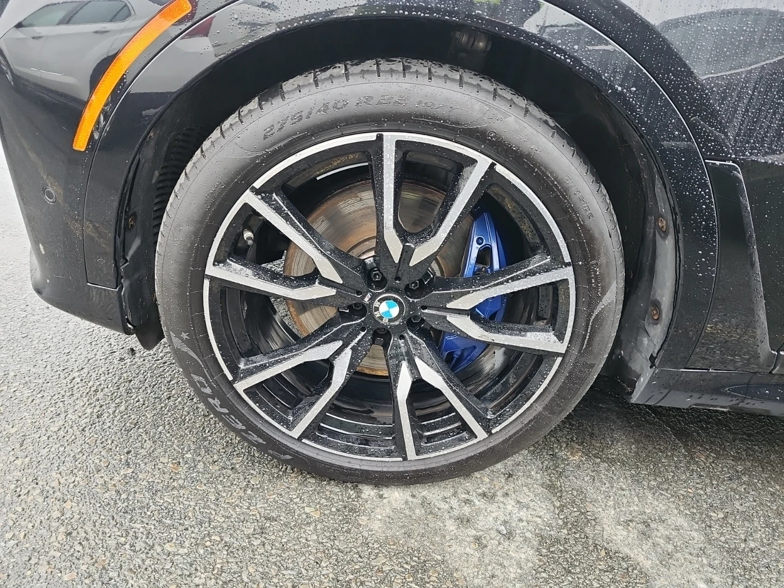 BMW X7 xDrive50i * ПОДГРЕВ * ПАНОРАМА * HARMAN KARDON, снимка 17 - Автомобили и джипове - 54781606