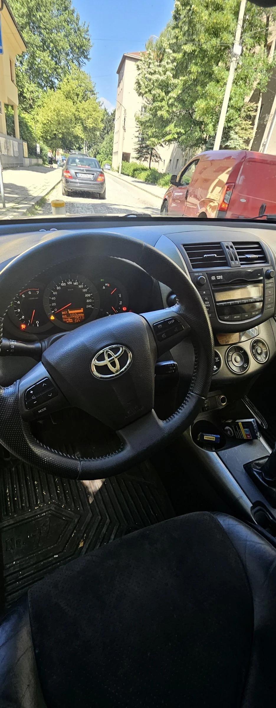 Toyota Rav4, снимка 10 - Автомобили и джипове - 55091115