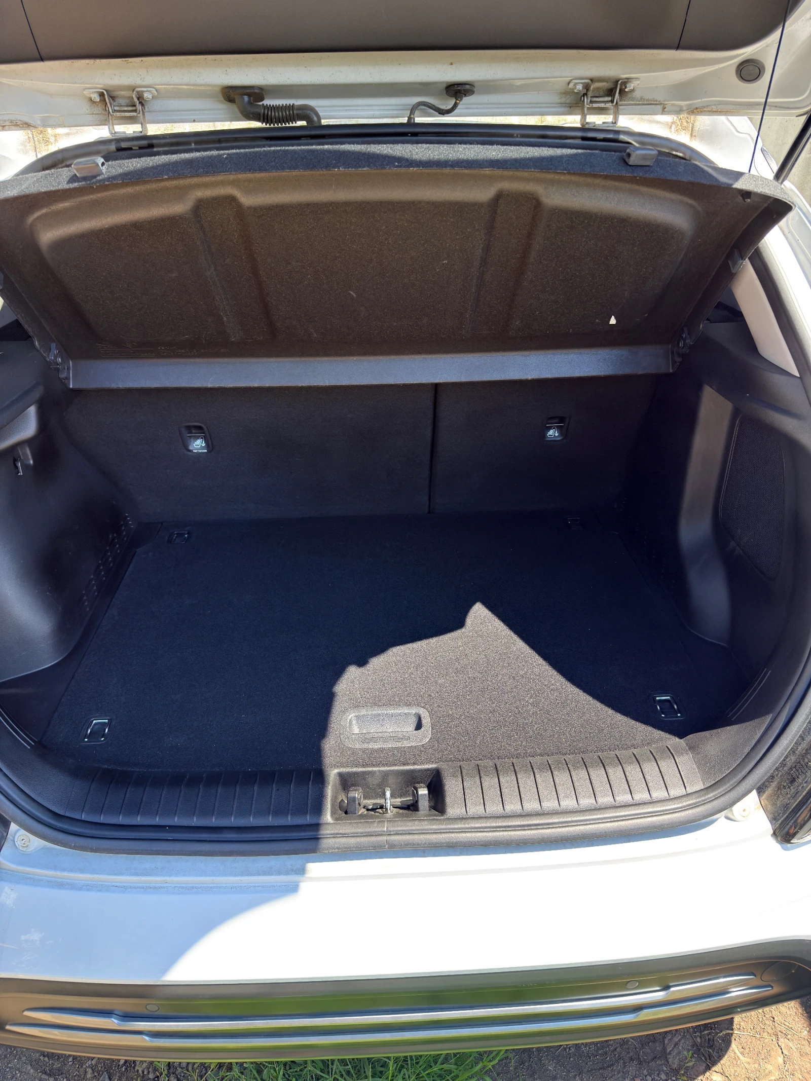 Hyundai Kona 64kWh PRIME Facelift / Barter , снимка 12 - Автомобили и джипове - 55144667
