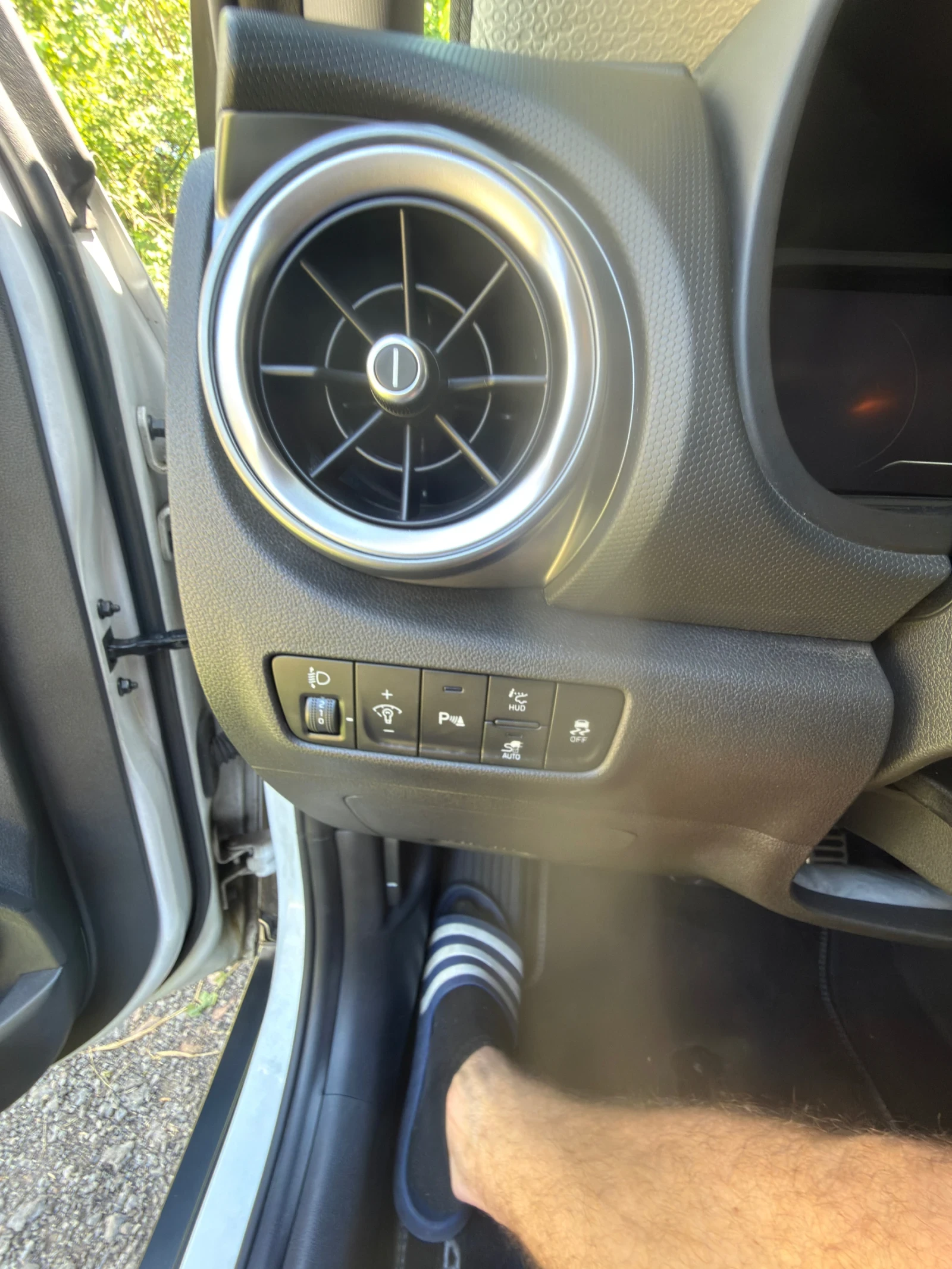Hyundai Kona 64kWh PRIME Facelift / Barter , снимка 9 - Автомобили и джипове - 55144667