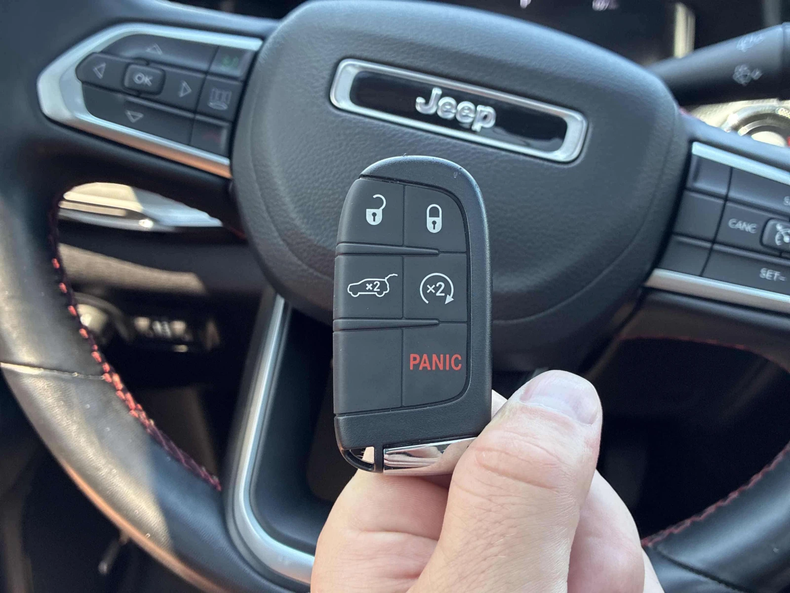 Jeep Compass TRAILHAWK / ПАНО / ЛИЗИНГ / ЦЕНА до БГ, снимка 14 - Автомобили и джипове - 55625536