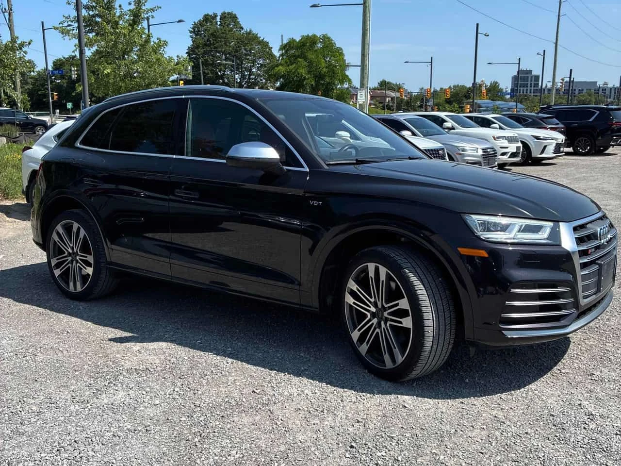 Audi SQ5 * Technik * CARFAX * ОПЦИЯ ЗА ФИНАНСИРАНЕ , снимка 3 - Автомобили и джипове - 55723229
