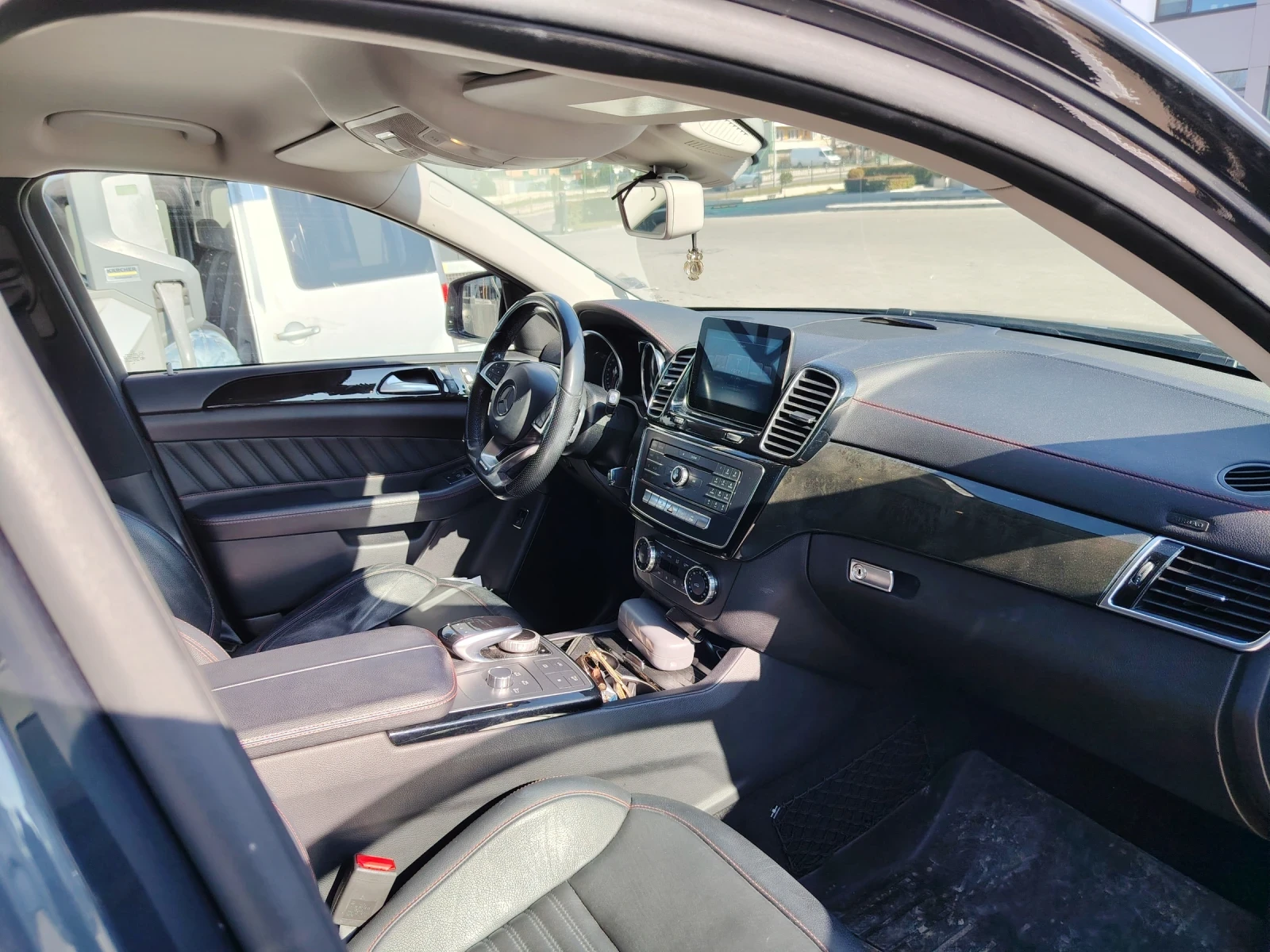 Mercedes-Benz GLE Coupe Дизел, снимка 9 - Автомобили и джипове - 55848358