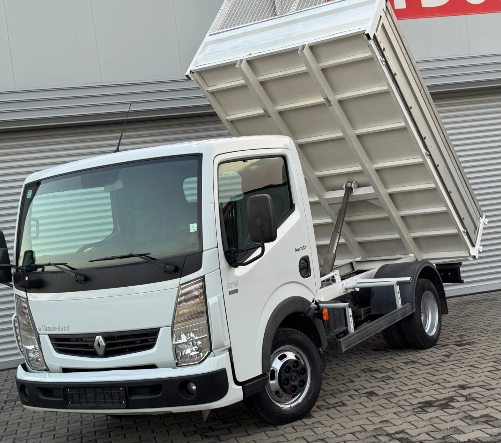 Renault Maxity 3, 0dci 150ps, 101159км, самосвал, N2, клима, тахо