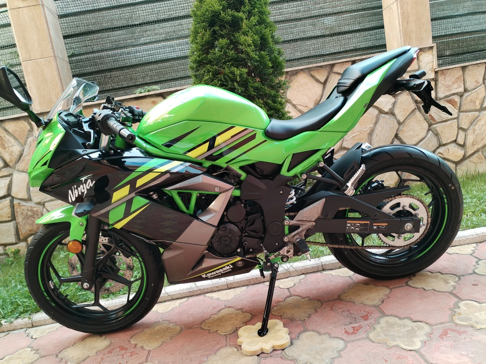 Kawasaki Ninja 125i ABS 7000КМ. НОВ!!! - изображение 4