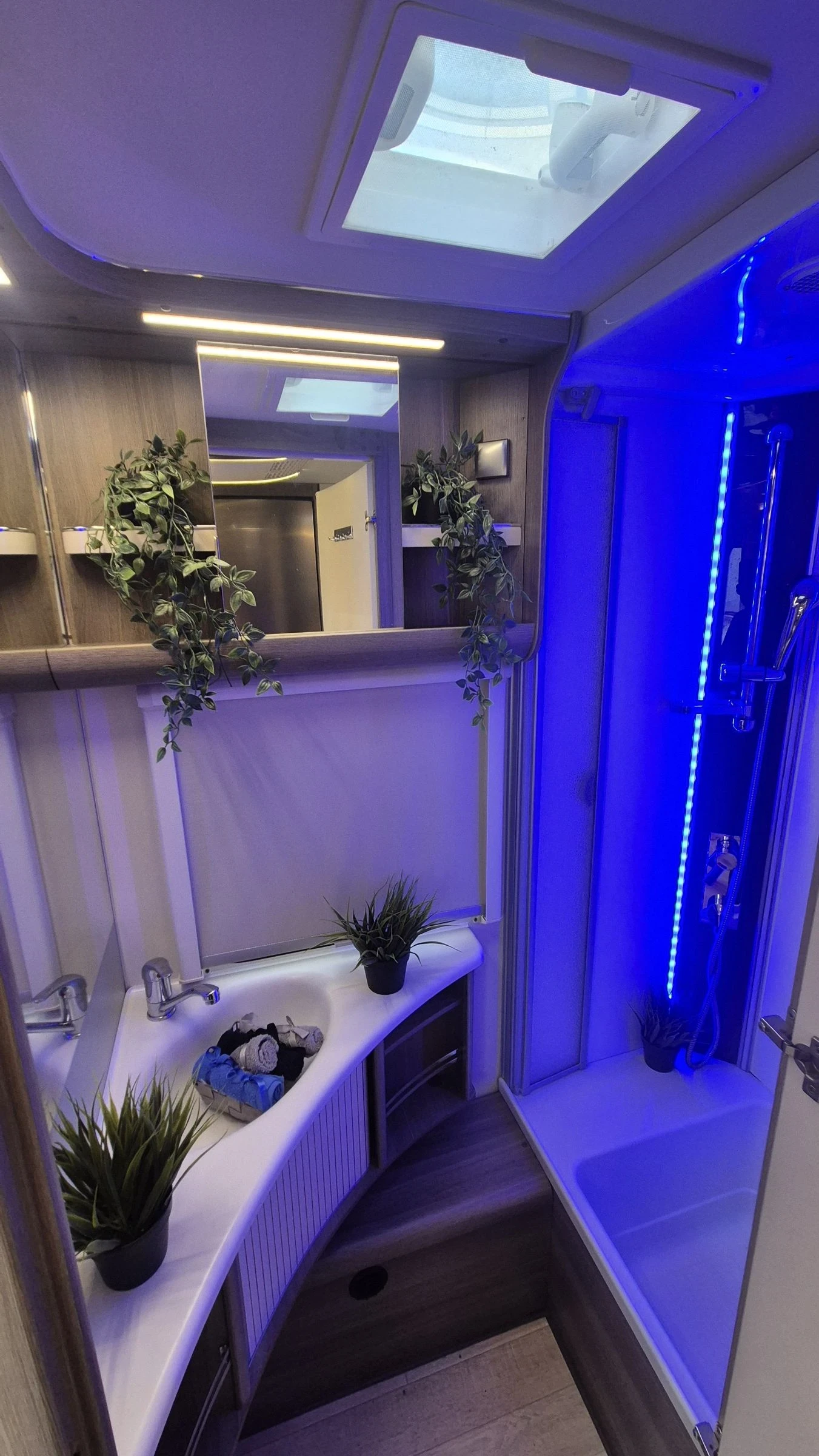  Fendt BIJOU CHROM | Mobile.bg   17